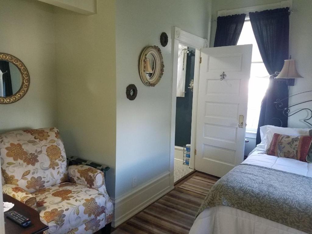 Abbey House Inn (Adults Only) Winters Exteriör bild